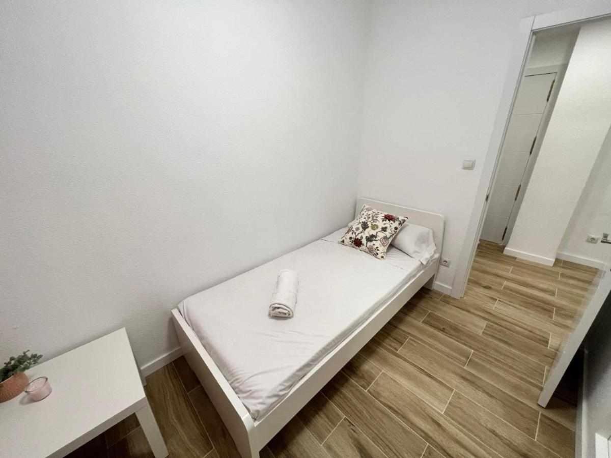 Apartamenticos Libertad I Zaragoza Exteriör bild