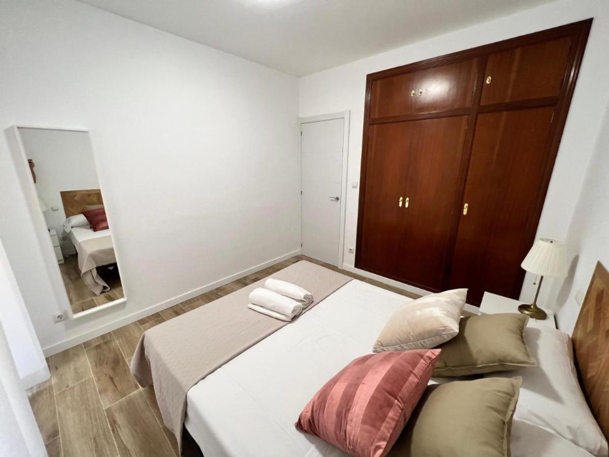 Apartamenticos Libertad I Zaragoza Exteriör bild