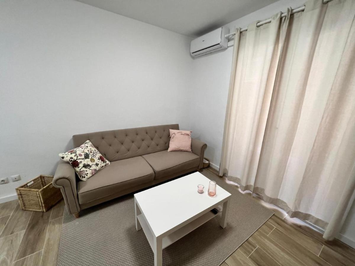 Apartamenticos Libertad I Zaragoza Exteriör bild